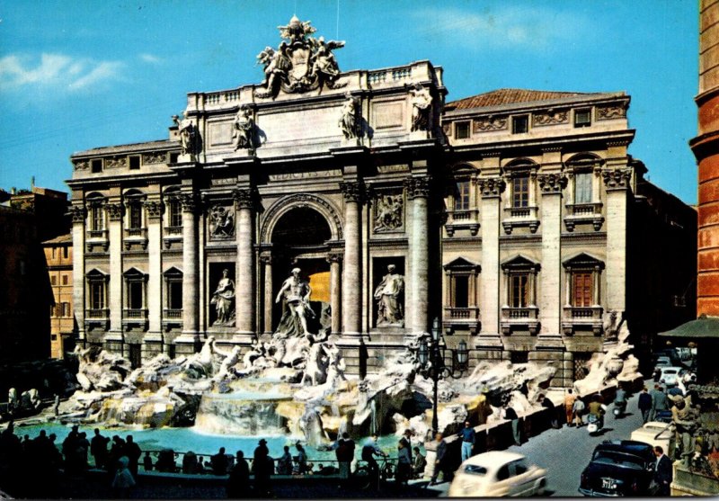 Italy Roma The Trevi Fountain