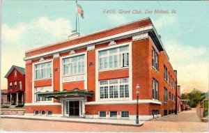 Des Moines, IA Iowa  GRANT CLUB  Private Social Club  1915 Vintage Postcard