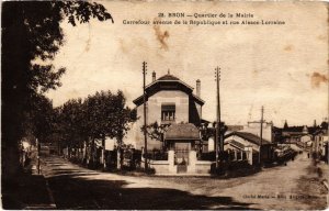 CPA Bron - Quartier de la Mairie - Carrefour Avenue de la Republique (1036589)