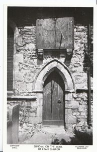 Derbyshire Postcard - Sundial On The Wall of Eyam Church    ZZ3347