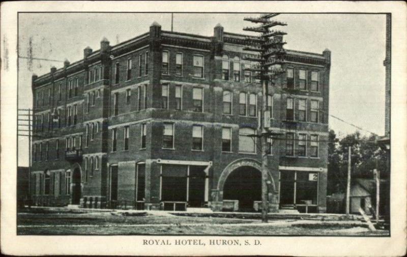 Huron SD Royal Hotel c1910 Postcard rpx