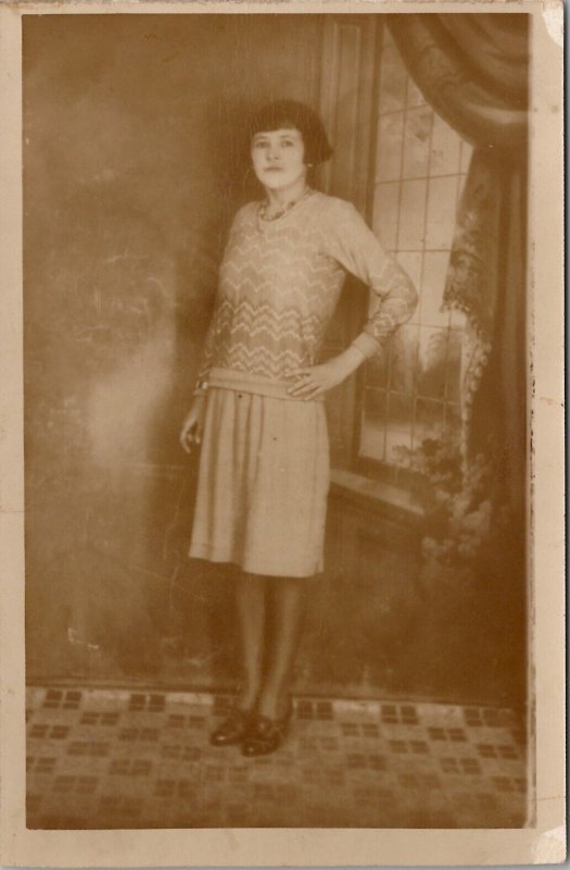 RPPC Woman 1920s Fashions Buster Brown Dutch Cut Hair Studio Photo Postcard B22