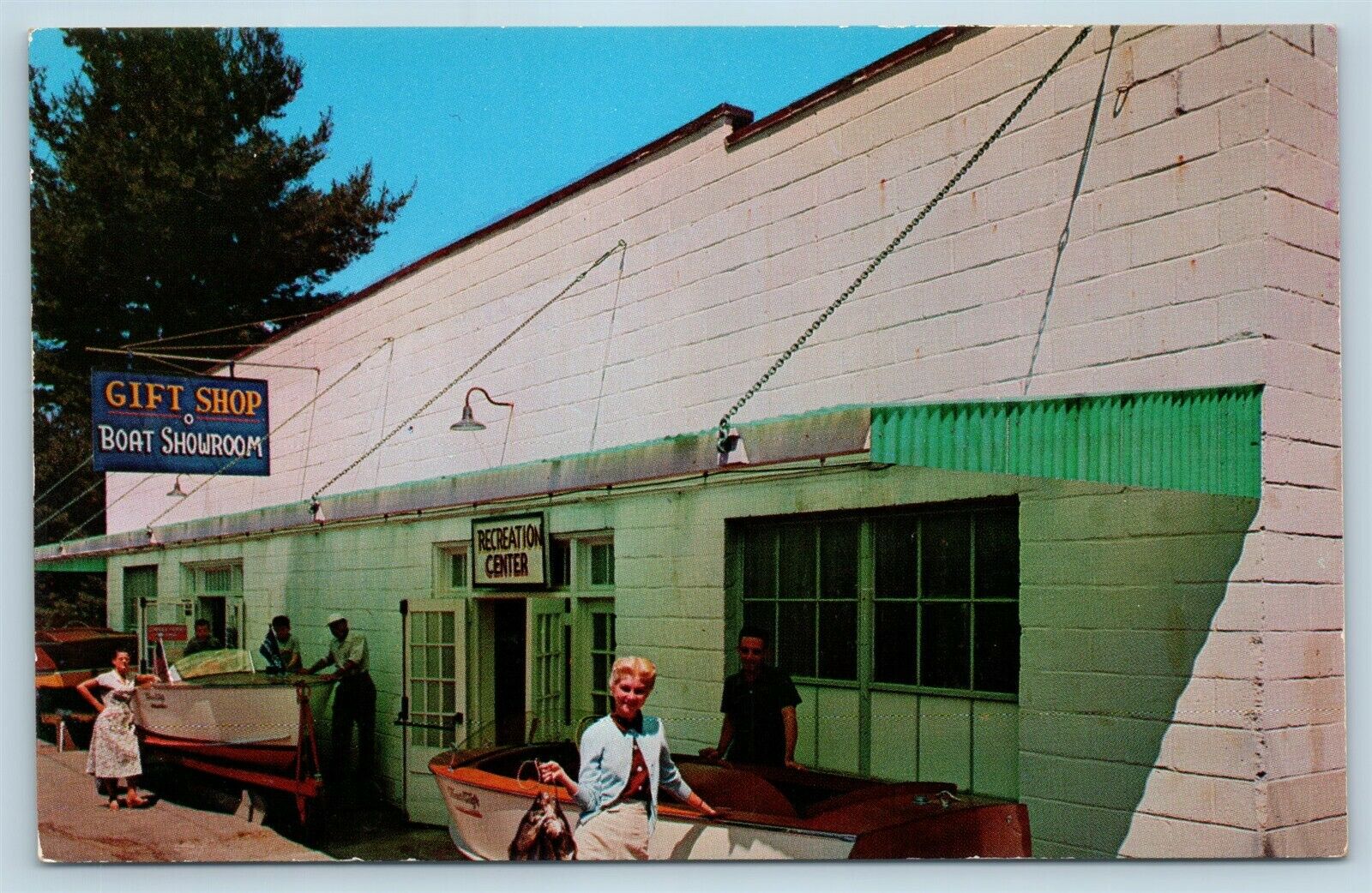 Postcard PA Lake Wallenpaupack White Beauty View Resort Gift Shop Rec