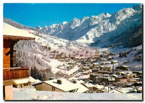 Modern Postcard La Clusaz Haute Savoie General view Chaine des Aravis