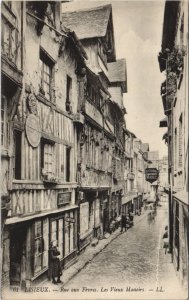 CPA LISIEUX Rue aux Feves - Les Vieux Manoirs (1227566)