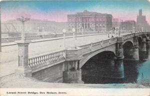 Des Moines Iowa~Locust Street Bridge~People Walking~Lampposts along Rail~c1910