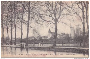 MEHUN-sur-YEVRE, Chateau Charles VII, vu des bords du Canal du Berry, Cher, F...