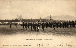 CPA Militaire Toul - La Revue du 14 Juillet - Les Décorations (90332)