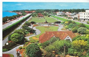 Sussex Postcard - Marine Gardens - Bognor Regis    DR70