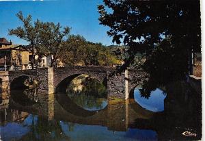 BR14645 Villefranche de Rouergue Le vieux pont sur Aveyron   france