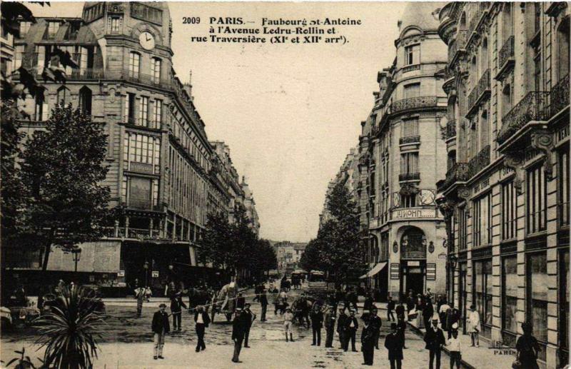 CPA Paris 12e Faubourg Saint-Antoine a l'Avenue Ledru-Rollin F.Fleury (478794)