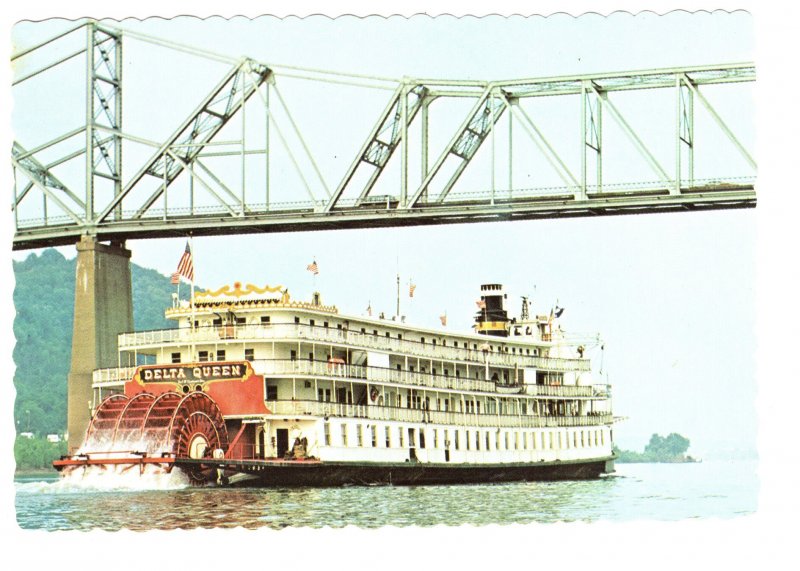 S S Delta Queen, Sternwheeler, Steamboat, Ohio River Bridge, Indiana to Kentucky