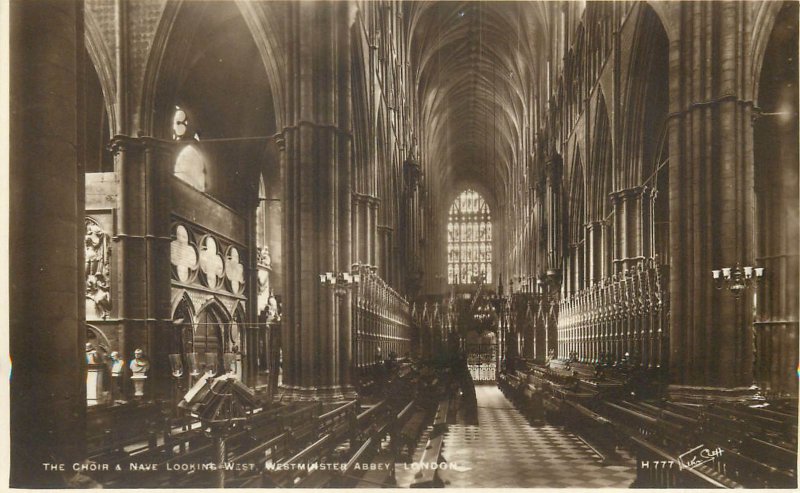 Postcard UK England Westminster, Middlesex the choir nave