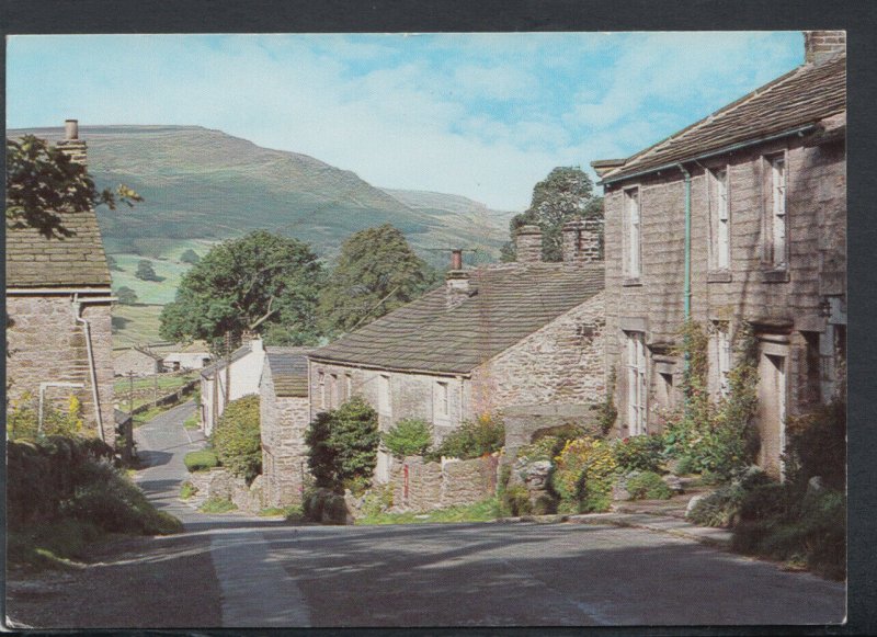 Yorkshire Postcard - Appletreewick, Wharfedale    T7806