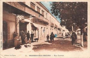 B91852 hammam bou hadjar rue centrale types folklore algeria  africa