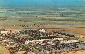 Postcard Kansas Wichita Kansas Beech Aircraft Airview 1950s 23-5467