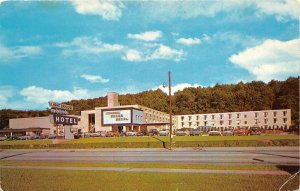 Cleveland Ohio 1950-60s Postcard Charter House Hotel