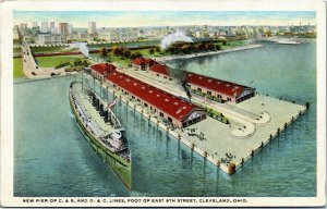 postcard New Pier of C. & B. and D. & C. Lines, Foot of East 9th Street, Ohio