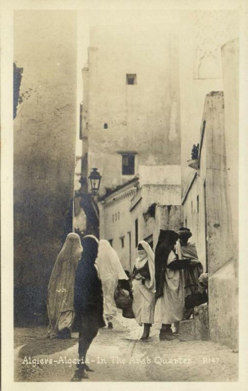 algeria, ALGIERS, Native Women in the Arab Quarter (1930s) RPPC