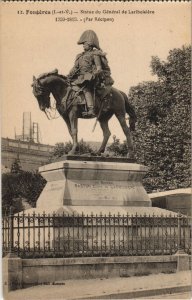 CPA Fougeres Statue du General de Lariboisiere (1236556)