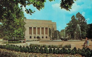 USA Auditorium Plaza Indiana University Bloomington Vintage Postcard 07.87