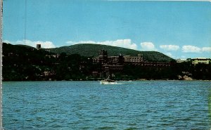 1950s WEST POINTS U.S. MILITARY ACADEMY NEW YORK POSTCARD 20-86