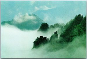 VINTAGE CHINA ILLUSTRATED MAXIMUM POSTCARD SCENES FROM YELLOW MOUNT HUANGSGAN #9