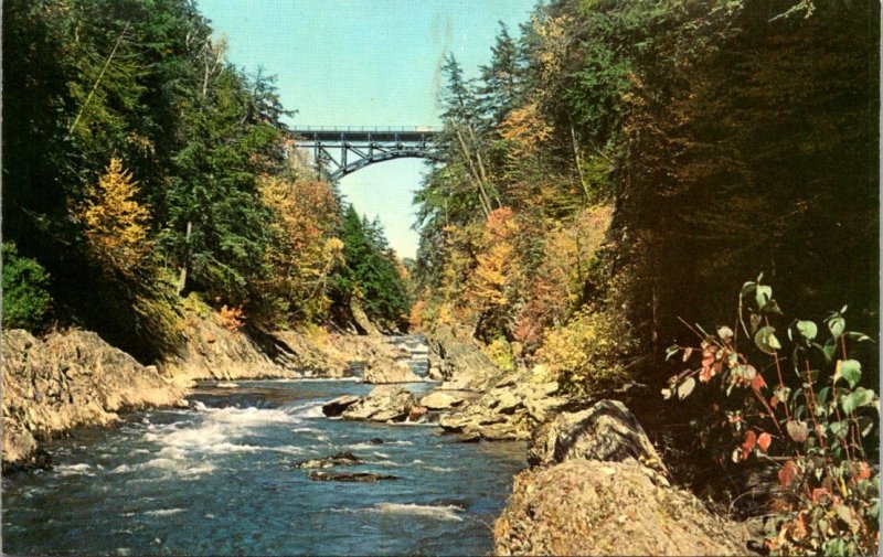 Vermont - Quechee Gorge - [VT-111]