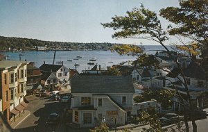America Postcard - Boothbay Harbor - Maine - Looking Down Commercial St A8805