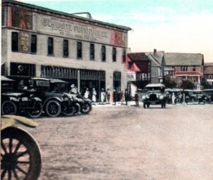 New London Connecticut CT Ocean Beach Schwartz Furniture Store Postcard