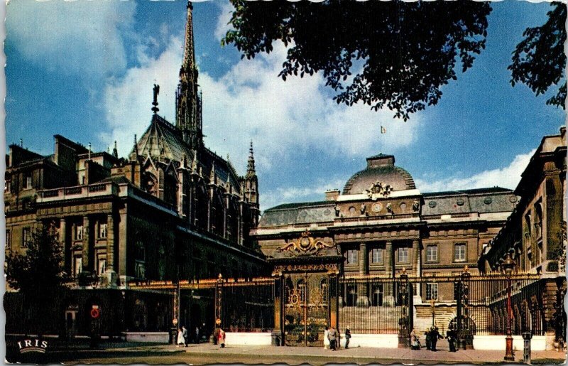 Paris La Sainte Chapelle Palais Justice France VTG Postcard UNP Unused Iris 