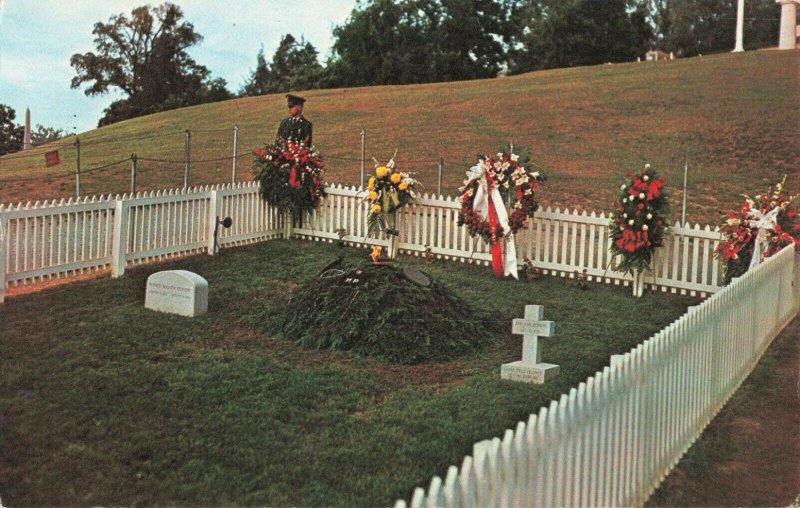 Postcard President John F Kennedy Grave Arlington Virginia