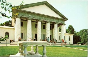 postcard -  Virginia - Arlington House, R. E. Lee Mansion