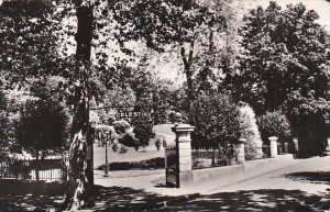 France Vichy L'Entree du Parc de la Source des Celestins 1960 Photo