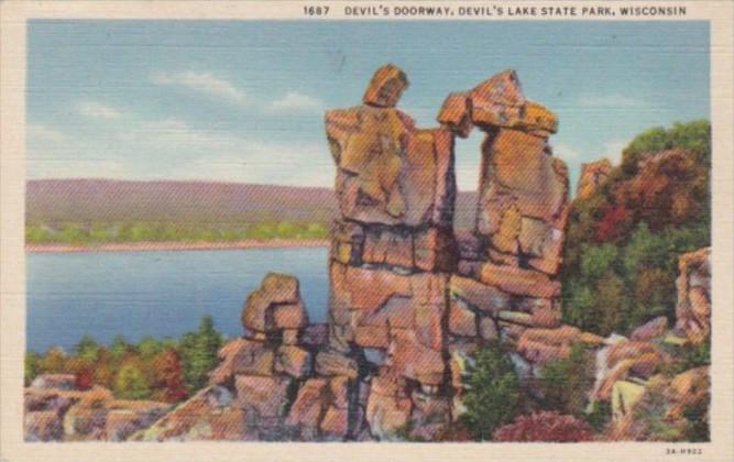 Wisconsin Devils Lake State Park The Devil's Doorway Rock Curteich