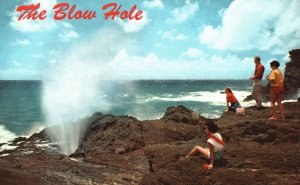 Vintage Postcard Blow Hole Salt Water Geyser Volcanic Attraction Oahu Hawaii HI