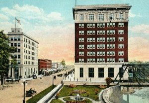 Circa 1910-15 Western Reserve & Second National Bank, Warren, Ohio Postcard P5