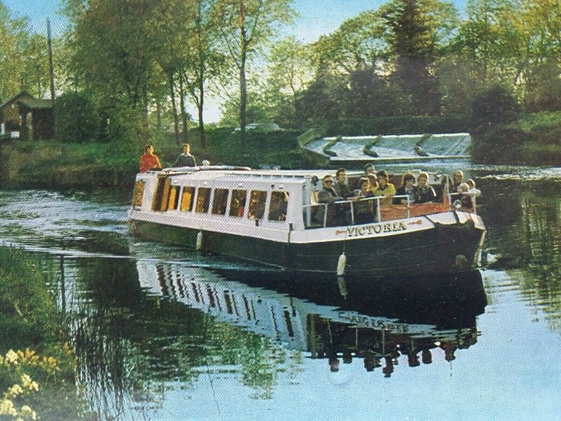 Victoria Pleasure Barge Narrowboat Chelmer & Blackwater Canal Vintage Postcard