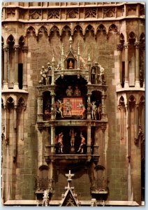 Postcard - Glockenspiel am Rathaus - Munich, Germany