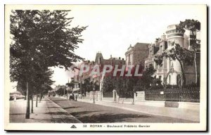 Modern Postcard Royan Boulevard Frederic Garnier