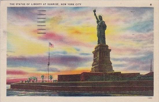 New York City The Statue Of Liberty At Sunrise 1947