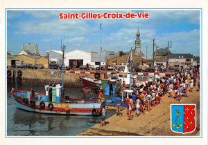 BT5751 Saint Gilles Croix de vie le port ship bateaux        France