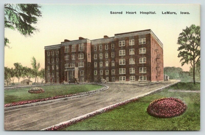 LeMars Iowa~Sacred Heart Hospital~1920s Hand-Colored Albertype Postcard 