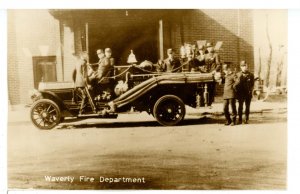 IA - Waverly. Waverly Fire Department Engine & Crew ca 1920  RPPC