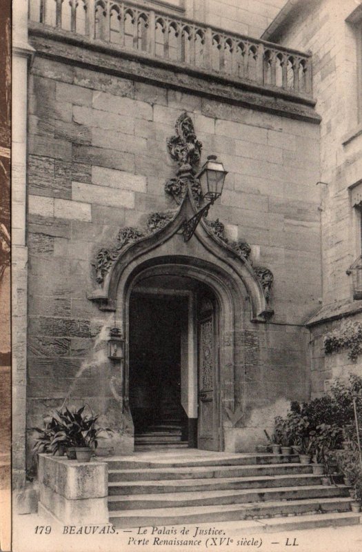 Le Palais de Justice,Beavais,France BIN