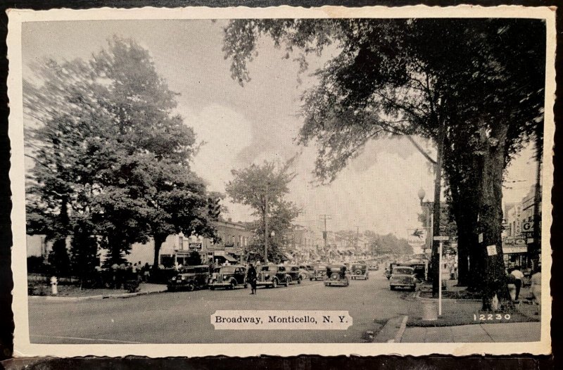 Vintage Postcard 1915-1930 Broadway, Old Cars, Monticello, New York
