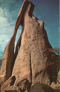 Vintage Postcard Needles Eye Tourist Attraction Granite Black Hills South Dakota