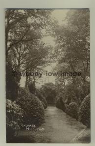 tp6289 - Yorks - View of Lane and a Calvary Shrine, Middleton, c1915 - Postcard