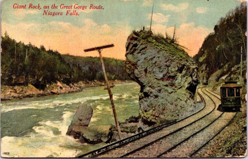 Canada Niagara Falls Giant Rock On The Great Gorge Route Vintage Postcard 09.79