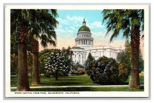 Capitol Dome and Grounds Sacramento California CA UNP WB Postcard V24